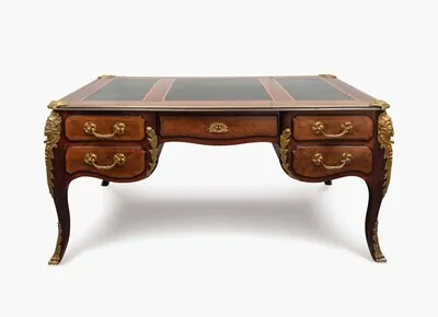 Schuler Auktionen AG - Grosses Bureau plat