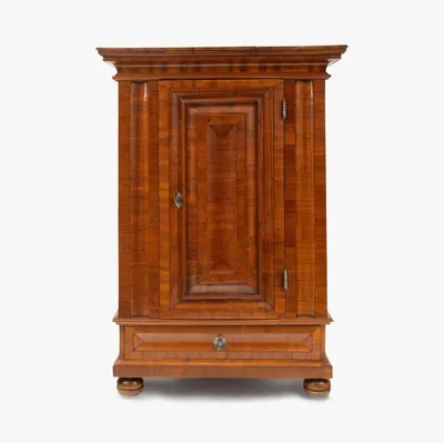 Schuler Auktionen AG - Halbschrank