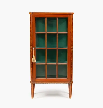 Schuler Auktionen AG - Vitrine