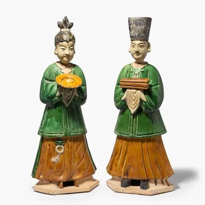 Schuler Auktionen AG - 1 Paar grosse Terracotta-Figuren
