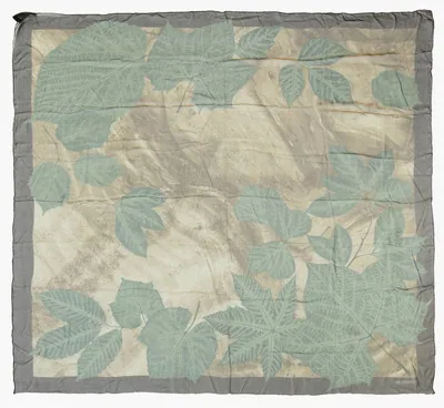 Schuler Auktionen AG - Valentino, grosses Foulard