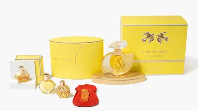Schuler Auktionen AG - Lalique für Nina Ricci, 7 Flakons "L’’Air du Temps", "Nilang", "Deux Fleurs" und Brosche "Deci Delà"