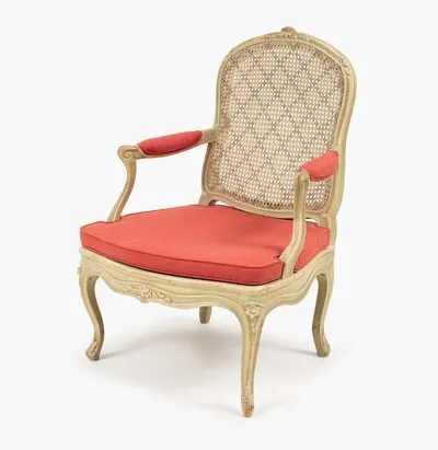 Schuler Auktionen AG - Gefasster Fauteuil, Louis XV, Paris, um 1760.