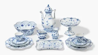 Schuler Auktionen AG - Royal Copenhagen, Kaffeeservice "Musselmalet Vollspitze und Halbspitze"