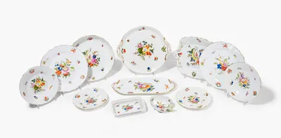 Schuler Auktionen AG - Herend, Tafel- und Kaffeeserviceteile "Bouquet de fruits"