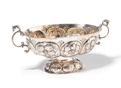 Schuler Auktionen AG - Fussschale, Groningen 1682–83