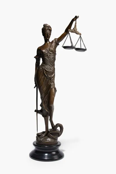 Schuler Auktionen AG - Grosse Bronzefigur "Justitia"
