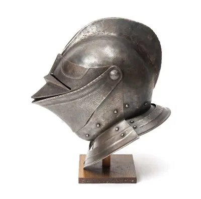 Schuler Auktionen AG - Geschlossener Helm