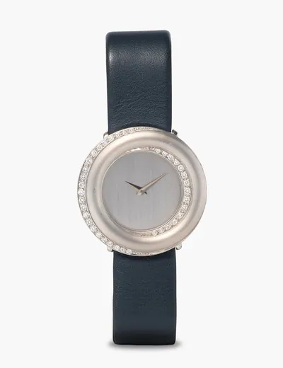 Schuler Auktionen AG - Design Platin-Diamant-Armbanduhr