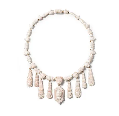 Schuler Auktionen AG - Antikes Conch-Muschel-Kamee-Collier