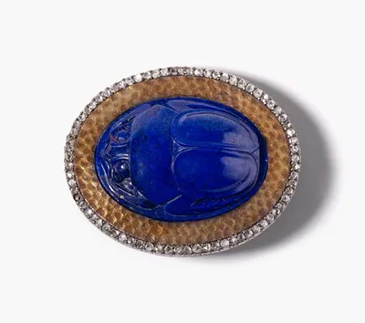 Schuler Auktionen AG - Antike Lapislazuli-Brosche