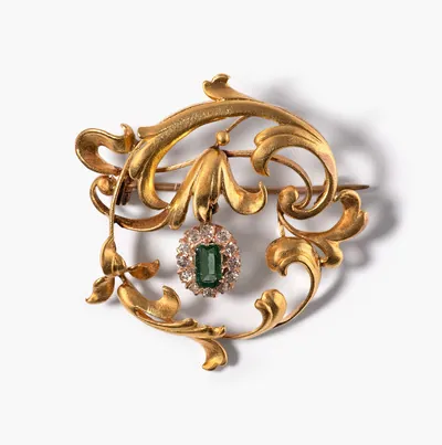 Schuler Auktionen AG - Antike Jugendstil Smaragd-Diamant-Brosche