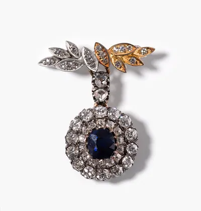 Schuler Auktionen AG - Saphir-Diamant-Anhängerbrosche