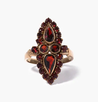 Schuler Auktionen AG - Granat-Ring